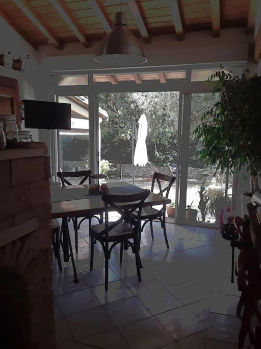La Suite De Garlone Aujargues Exterior photo